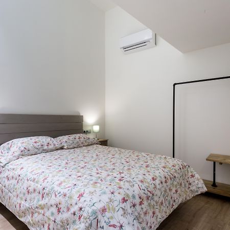 Apartamentos Lanza เซบีญา ภายนอก รูปภาพ