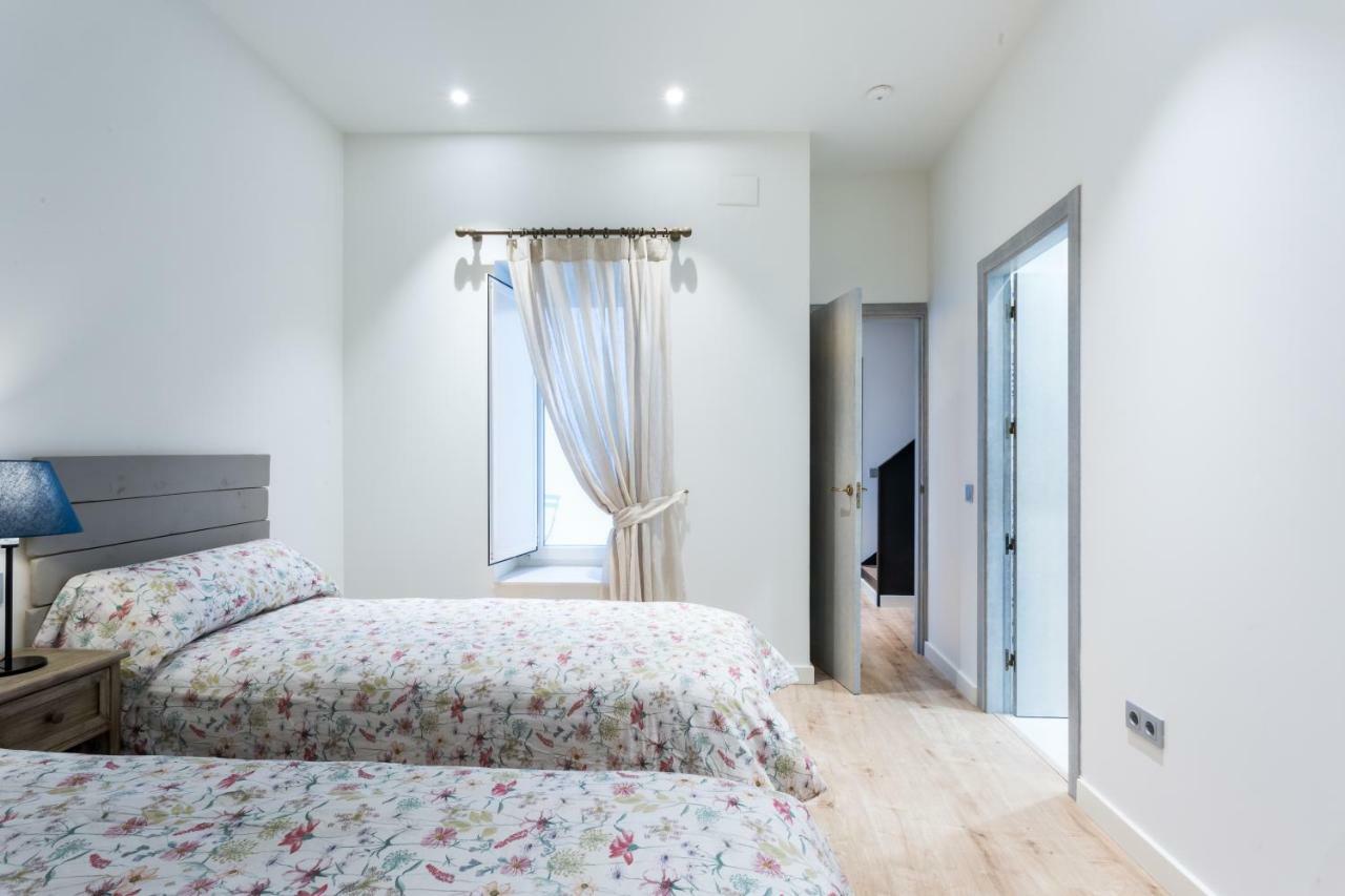 Apartamentos Lanza เซบีญา ภายนอก รูปภาพ